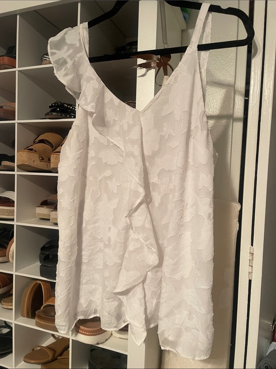a new day Tops - A New Day White Floral Textured Ruffle Cami Top